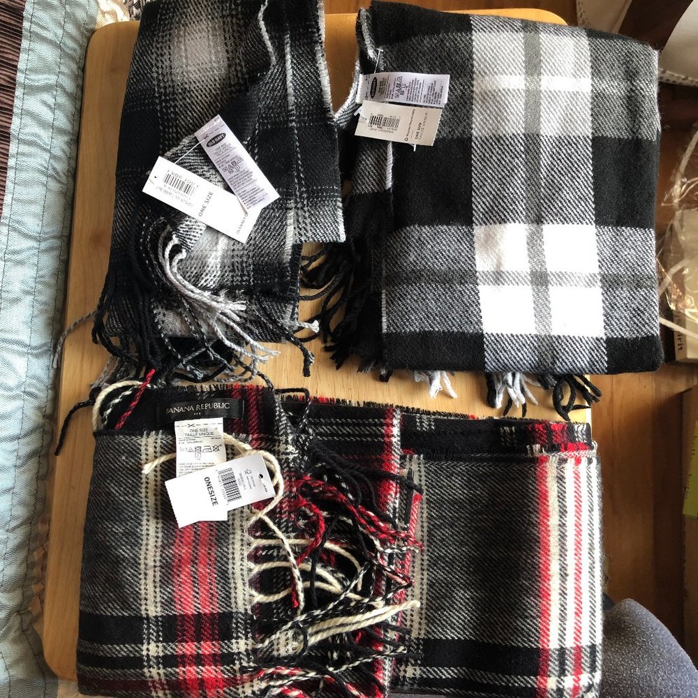 Scarfs (Lot of 3)